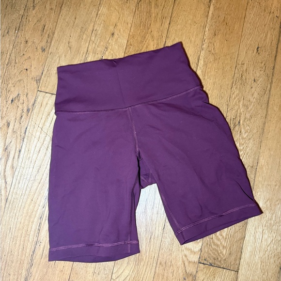 Wunder Train High-Rise Short 6" - Garnet 
Lululemon size 6 - Picture 2 of 6